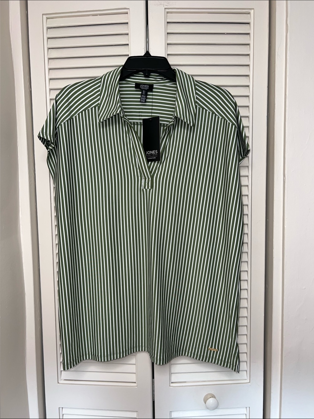 Ladies Jones New York Basil Green and White Vertical Stripe Short Sleeve